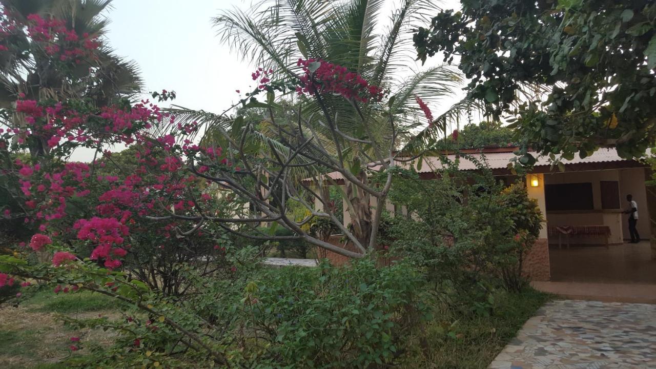 Yuna Village Garden Resort Tubaya Ngoại thất bức ảnh